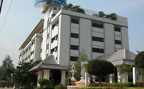 โรงแรมปทุมธานีเพลส